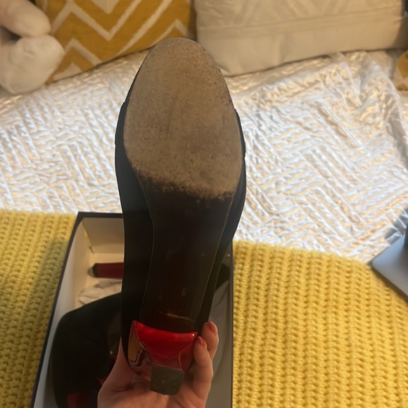 Heels - Picture 4 of 4